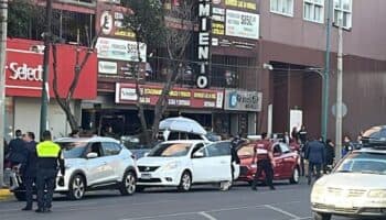 Muere hombre al caer desde el noveno piso en estacionamiento de CDMX