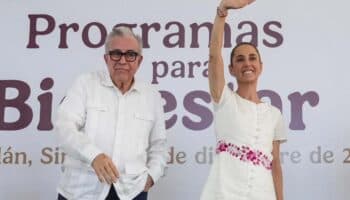 'Nunca los vamos a dejar solos', promete Sheinbaum a Rocha y a los sinaloenses