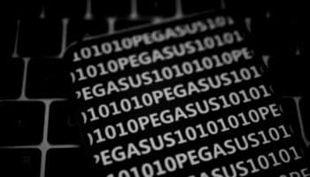 Juez de EU declara culpable al fabricante de Pegasus por espiar a usuarios de WhatsApp