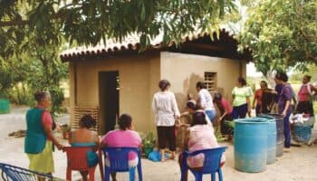 'Arquitectura Participativa', un libro que reúne más de diez años de Cooperación Comunitaria