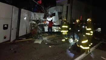 Accidente en la carretera Mazatlán-Tepic deja cinco personas sin vida y 45 lesionadas