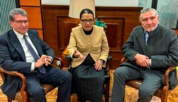 Monreal y Adán Augusto pactan en Palacio Nacional