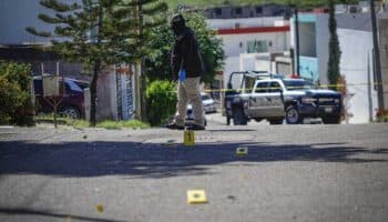 Sujetos armados disparan contra vivienda en Culiacán y asesinan a dos adultos y a una menor