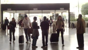 Están en vigor descuentos a maestros y estudiantes en transporte por vacaciones