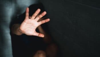 En el mundo, 2 de cada 10 mujeres son víctimas de violencia sexual en la infancia