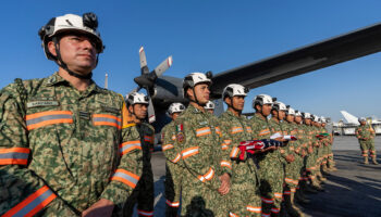 Protección Civil anuncia acciones y despliegue de brigada mexicana en Los Ángeles