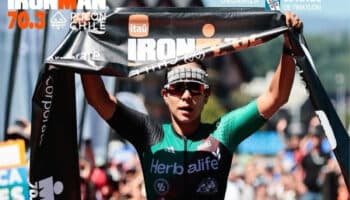 Gana triatleta mexicana el Ironman 70.3 en Chile | Video