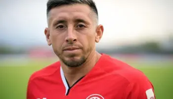 Héctor Herrera vuelve a México con el equipo de Satanás