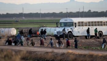 Trump planea exigir a migrantes inscribirse en un registro