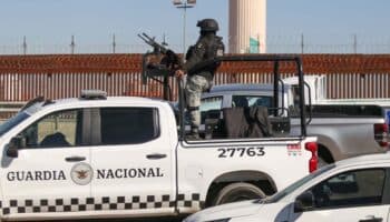Aristegui en Vivo: Pausa arancelaria a cambio de 10 mil militares en frontera; Canadá declara terroristas a cárteles; China responde con aranceles (04/02/2025)
