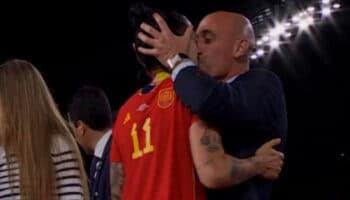 Inicia el juicio contra Rubiales por el beso no consentido a Hermoso | Video