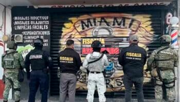 Separan a MP y a comandante tras denuncias de 'siembra' de evidencias en barberías de Edomex