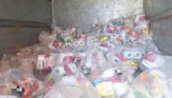 Decomisan cientos de despensas firmadas por el CJNG: Esto contenían