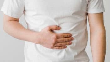 Médicos advierten que ocho de cada diez mexicanos padecen algún problema gastrointestinal