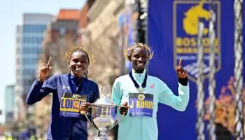 Reinan atletas kenianos en el Maratón de Boston 2025