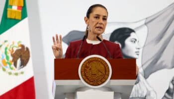 Sheinbaum anuncia invitación al papa León XIV para visitar México