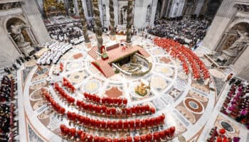 Aristegui en Vivo: Trump pone en duda el T-MEC; inicia el cónclave; India ataca Pakistán (07/05/2025)
