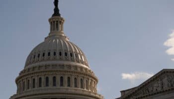 Cámara de Representantes de EU aprueba la ley fiscal de Trump
