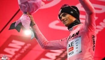 Giro de Italia 2025: Se impone Hoole en la contrarreloj; Del Toro retiene la maglia rosa | Video