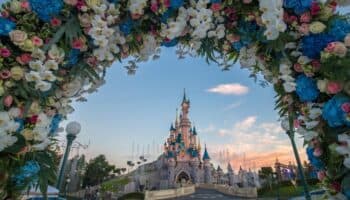 Boda falsa que involucraba una niña en Disney París termina con 4 detenciones