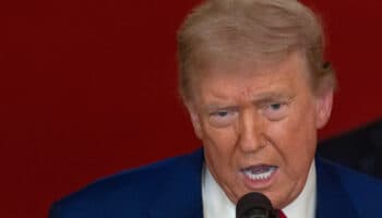 Trump dice que la fecha límite del 1 de agosto para los aranceles no cambiará