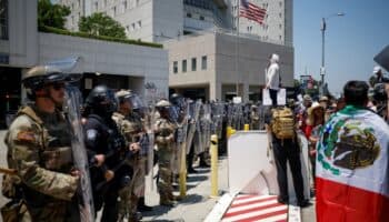 Gobernador de California pide a tribunal bloquear uso de tropas en redadas contra migrantes