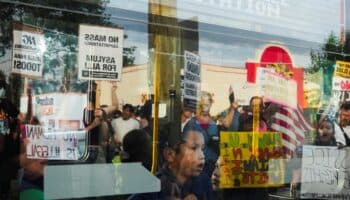 NY, Chicago, Denver, Las Vegas... protestas contra redadas se extienden por EU