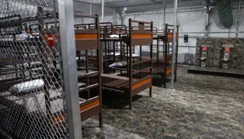 ICE apresura construir campamentos migrantes tras recibir 45 mil millones de dólares: WSJ