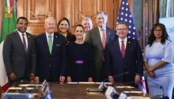 Embajador Johnson agradece reunión de Sheinbaum con congresistas de EU