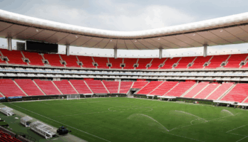 Concluye renovación de la cancha del Estadio Akron de Guadalajara para recibir los partidos del Mundial 2026 | Video