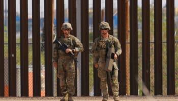 México y EE.UU. lanzan inédito plan fronterizo conjunto para frenar el tráfico de armas: EFE