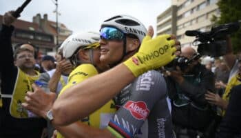 Tour de Francia: Van der Poel bate a Pogacar y viste de amarillo en la Etapa 2 | Video
