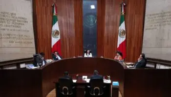 Tribunal Electoral rescata a candidatos ‘reprobados’ por el INE por bajas calificaciones