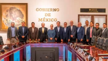 Sheinbaum anuncia plan para mitigar el impacto del cierre fronterizo al ganado mexicano