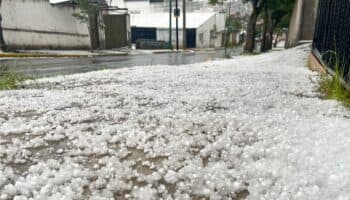 Activan alerta roja y naranja por fuertes lluvias y granizo en la CDMX en estas alcaldías