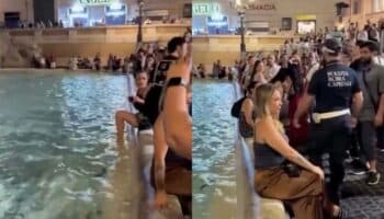Turista argentina es multada por meter los pies en la Fontana di Trevi en Roma