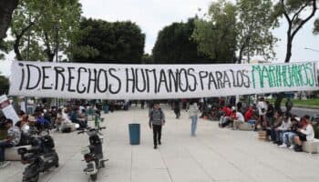 CDMX estrena 'paraísos' para fumar marihuana, en medio de 'lagunas' legales