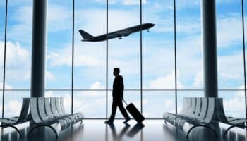 Si tu vuelo se retrasa o se cancela ¿A qué tienes derecho?