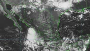 Se forma la tormenta tropical Kiko frente a costas del Pacífico