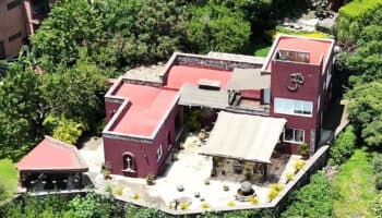 Comuneros de Tepoztlán evaluarán exigir restitución de la casa de Fernández Noroña