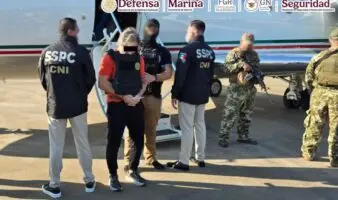 Llega a México Hernán Bermúdez Requena tras ser expulsado de Paraguay