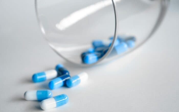 Japón da luz verde a la comercialización de los primeros medicamentos para Parkinson