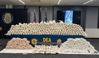 Aristegui en Vivo: Dan contrato de 2 mil mdd a Slim; EE.UU. presume decomiso al CJNG; Israel acepta plan de Trump para Gaza (30/09/2025)