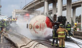 Ascienden a 29 los muertos por explosión de pipa en Iztapalapa
