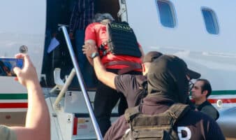 Avión que transporta a Bermúdez Requena tocará tierra en Tapachula antes de viajar a Toluca