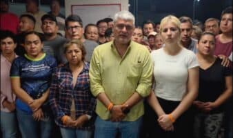 Atracan al alcalde electo tras entregar ayuda a damnificados por las lluvias