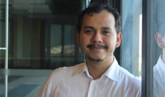 “En la narración que nos hacemos de nosotros mismos hay algo de irrealidad”: Rubén Esparza Arizpe