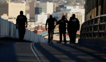 Administración Trump lanza 'Operación Muro del Río' para reforzar frontera con México