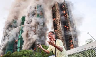 Incendio en torres residenciales de Hong Kong suma ya 146 muertos y 79 heridos