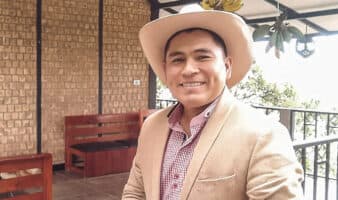 Cientos de pobladores despiden al exalcalde de Zongolica, asesinado el domingo pasado